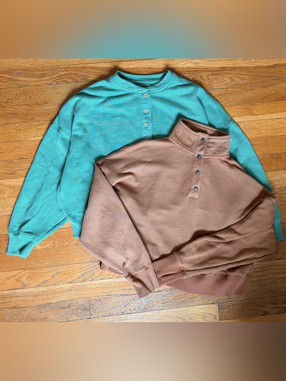 American Eagle Henley sweatshirt bundle size small and XS like new condition!